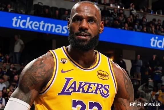 湖人逆转詹姆斯又成主角，特定数据断层领先，赛后鼓励胖虎再圈粉