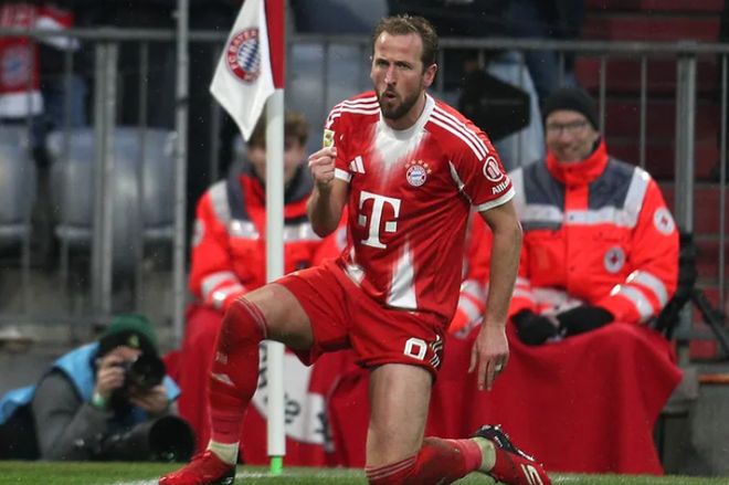 凯恩乐极生悲!轰世界波后送点,23轮轰28球,打破莱万神纪录