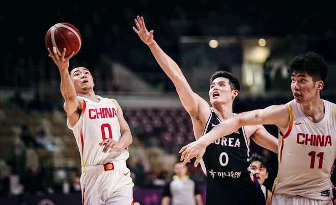 国产贝弗利!中国男篮的1号铁闸:却长期被“2大标签”饱受袭扰