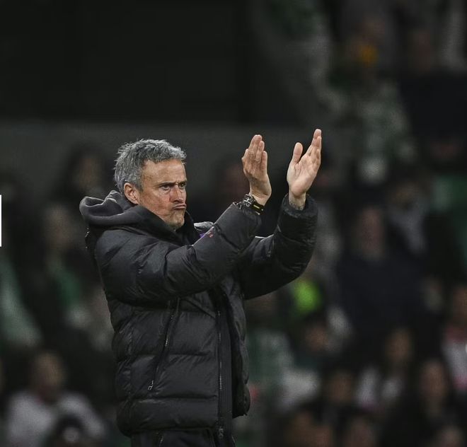 大巴黎艰难晋级，恩里克：无论抽到谁都不会轻松