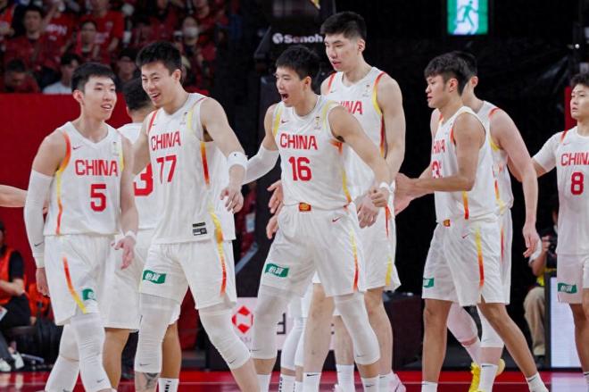 从连败韩国到逆转日本,短短60天男篮焕然一新,到底发生了什么?