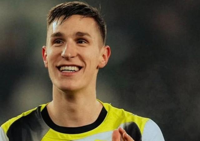 图片报:多特计划3月中旬约见施洛特贝克,并且有信心完成续约