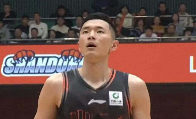 山东男篮神秘强援空降！保密封神+惊喜压哨，全力冲刺广州补赛！