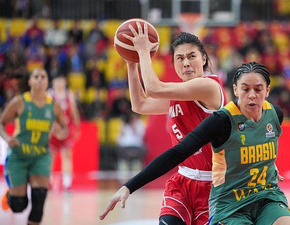 中国女篮加时险胜巴西!王思雨砍21分张子宇也建功