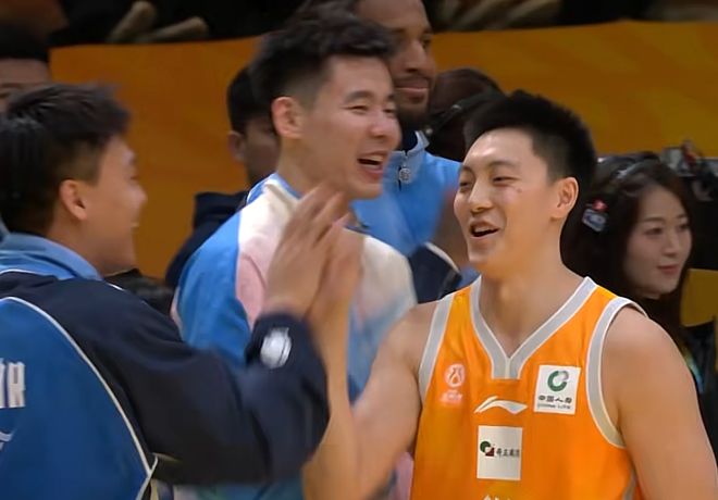 恭喜胡明轩！达成新成就，比肩广东队名宿朱芳雨