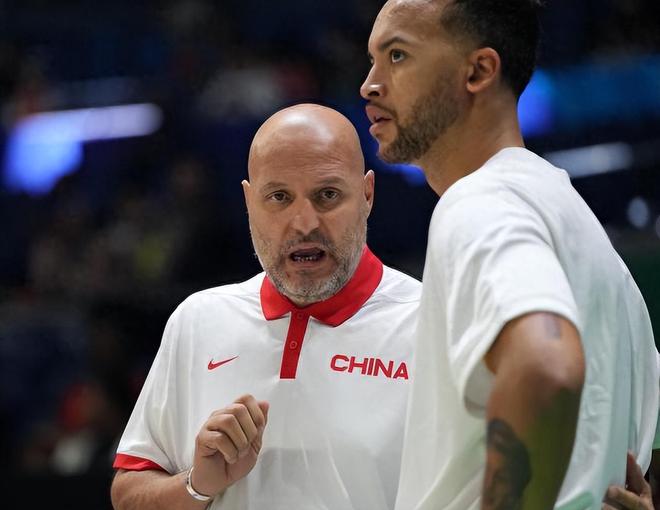 郭士强备受推崇!曝乔帅当初仅有姚明支持 男篮将来还请外教吗