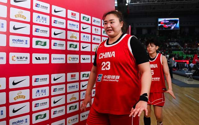 遗憾！大宝贝无缘女篮12人名单：数据王者为何被宫鲁鸣忍痛割爱？