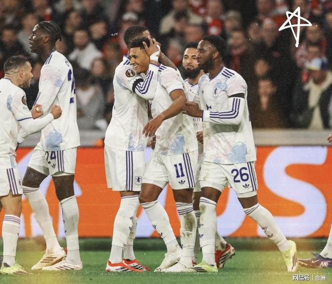 足坛一夜动态：英超欧战8队不胜 伊朗回应特朗普 曼城门神骂裁判