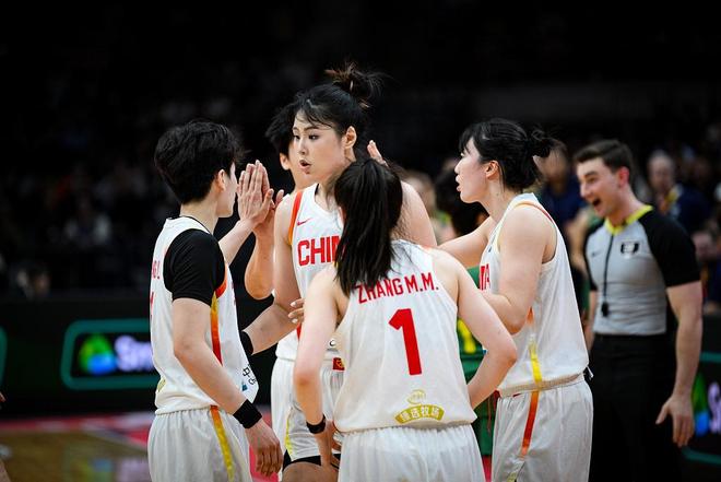 投不进,防不了,新人比3个老将年龄还大,她怎么进的中国女篮?