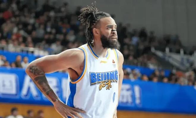 北京惜败福建1喜3忧!麦基惊喜表现,周琦赵睿辣眼,防守一塌糊涂