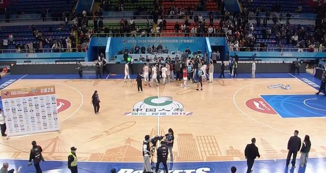 差点大打出手!又有国手乱开地图炮,引发赛后冲突,恐遭CBA重罚