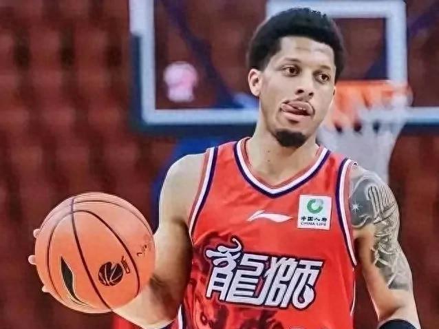 CBA常规赛！广州对阵辽宁，威金顿率队，赵继伟低迷能否反弹？