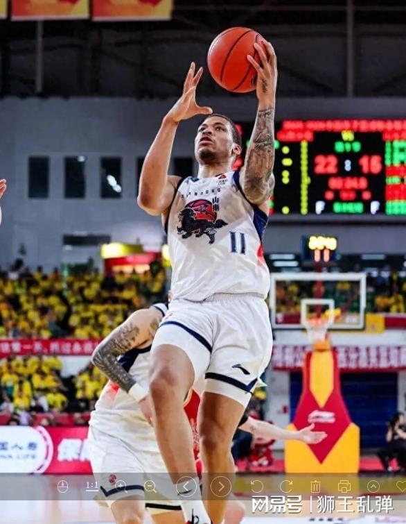 克里斯即将回归引爆外援取舍，对比之下，谁将成山东高速必裁之人