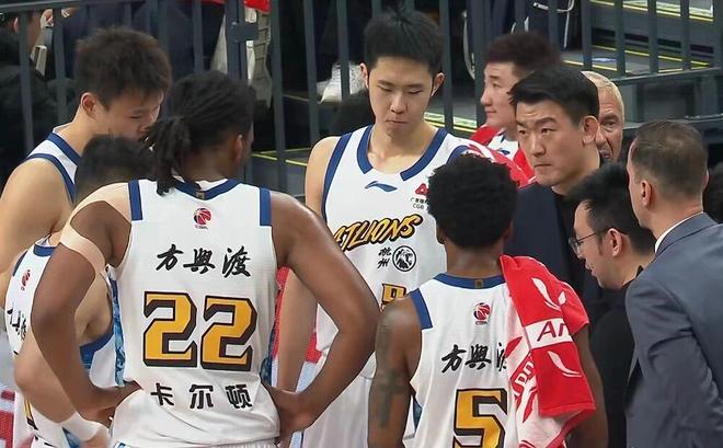 广厦男篮签下新大外,臂展2米21攻防兼备,NBA发展联盟场均15.6+9
