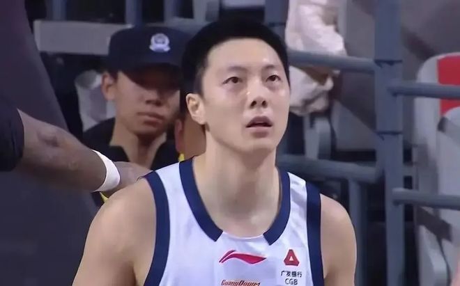大胜33分的局，广东顶薪队长仅得3分！球迷：三分王果然只得3分