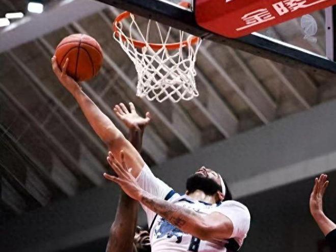 亡羊补牢还不晚!调整外援势在必行,邱彪不能迷信自己的科学实验