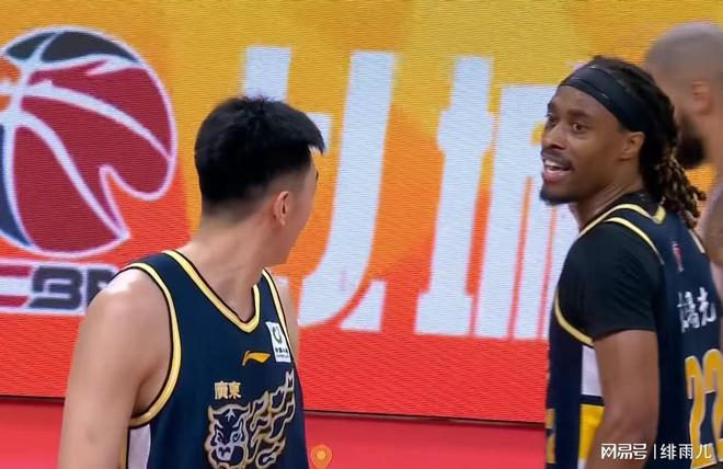 炸裂!广东队有望引进“加强版徐昕”,这才是杜锋的内线答案?