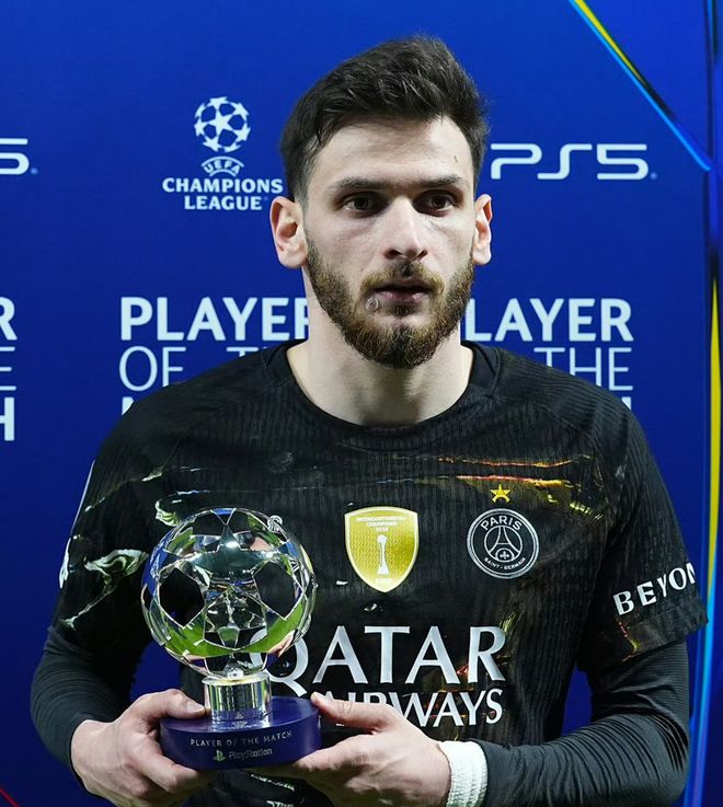 欧洲最神奇球队：提前7轮无缘联赛冠军！欧冠2-0，一只脚晋级4强