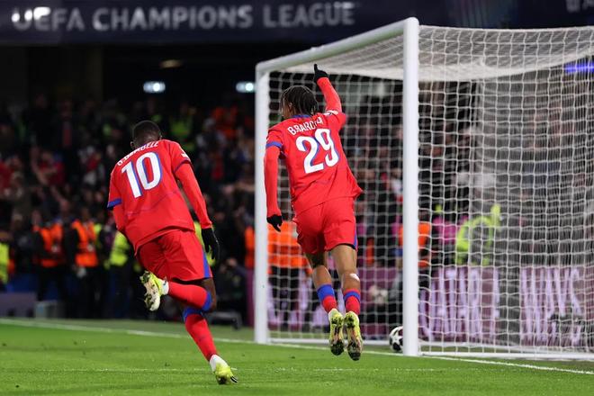 巴黎欧冠名单藏了1个月,这位锋线主力突然杀回