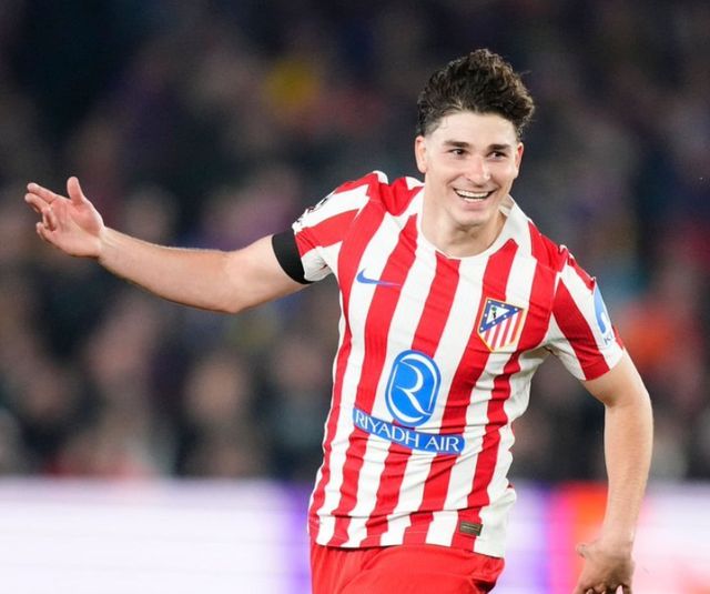 欧冠决战！都是0-2落后，巴萨做好2点有望逆转，利物浦无力翻盘