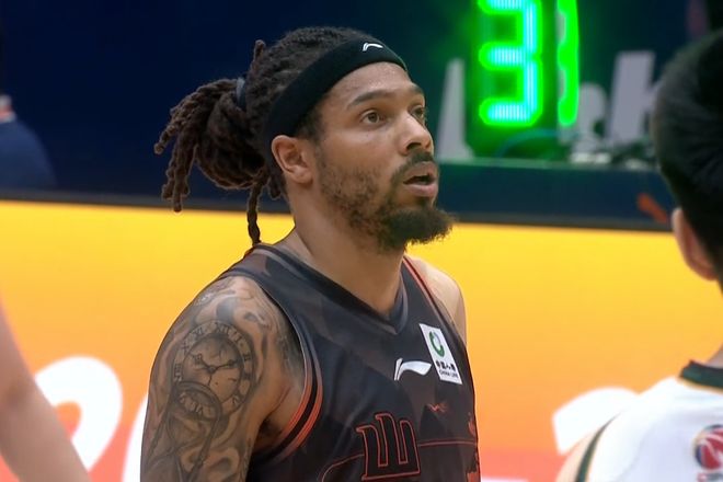 山东男篮主场负辽宁，吞下三连败苦果，四名球员一分未得