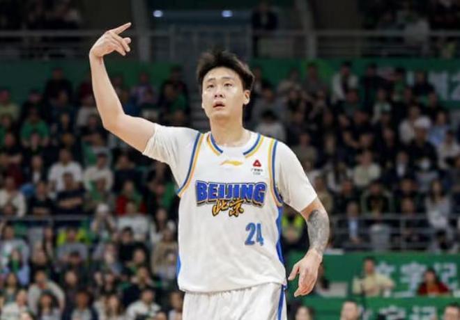 赵睿常规赛阶段报销，胡明轩腿伤问题加重，两队几乎夺冠无望