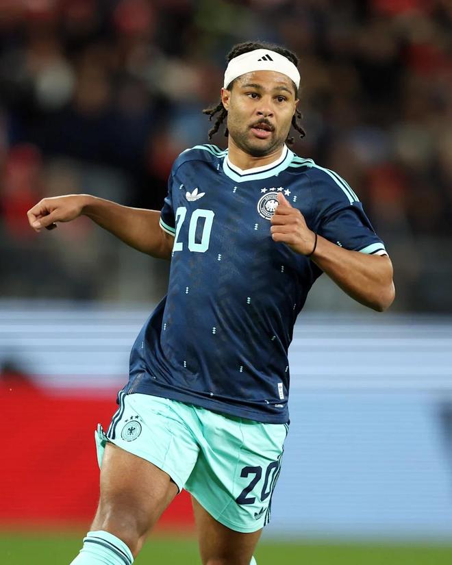 格纳布里火线复出，孔帕尼却押宝穆夏拉？