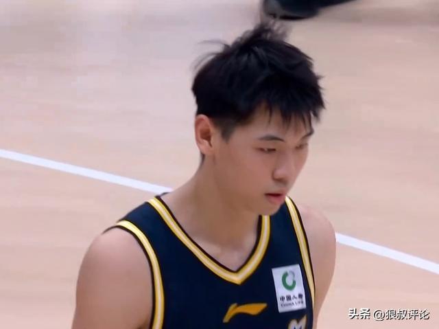 广东男篮生涯首拒当背景板！崔永熙关键封盖拯救球队 赛后如释重负