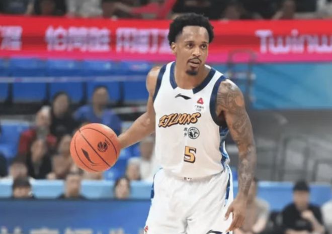 王博被驱逐！三大核心缺席广厦惜败山西 布朗空砍41分