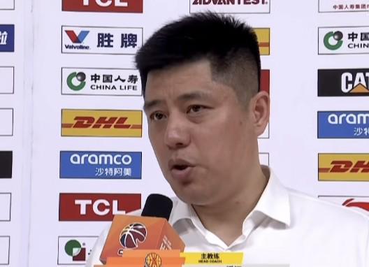 潘江:广厦主力伤缺我们赢球有运气成分,篮板球是取胜的关键