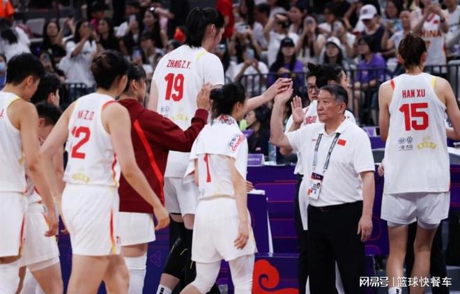 中国女篮集训第1天尴尬了！19人只有1人参加：宫鲁鸣看后该懵了？