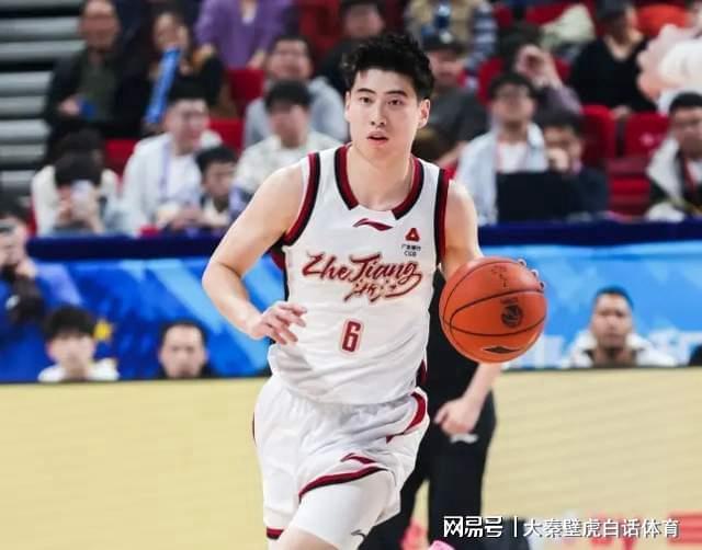 16分大胜！拒23分逆转！CBA最新排名：黑马力压广东+北京稳居第3