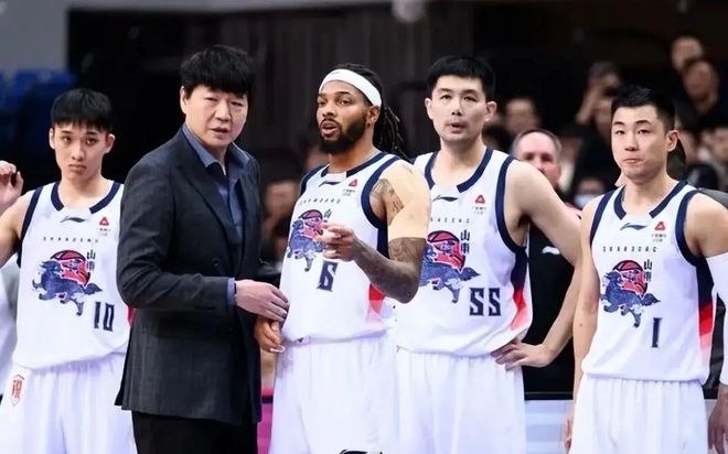 救星来了！山东真大腿确认复出战北京，球迷：快回来救救凉指导吧