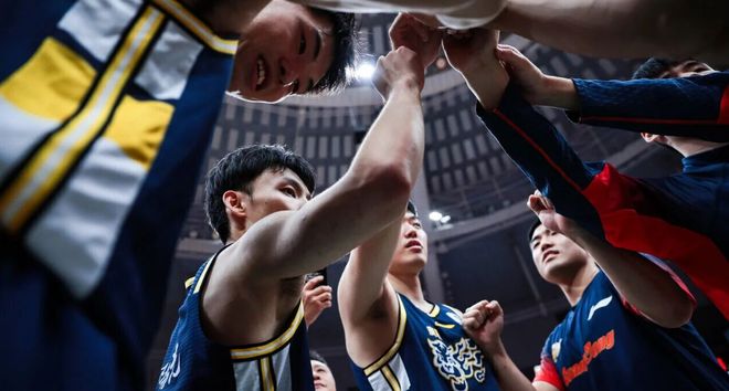 CBA动态更新！广东男篮vs福建男篮，赛前带来萨林杰、焦泊乔、拉科塞维奇以及福建男篮最新消息