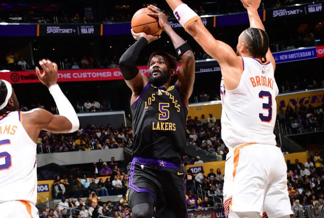 存在感还是比较有限!湖人对于先发中锋的使用依然存在一些问题?