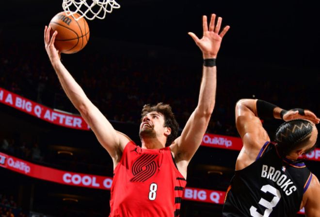 杨瀚森生涯首季就体验季后赛！开拓者以下克上，将对阵马刺！