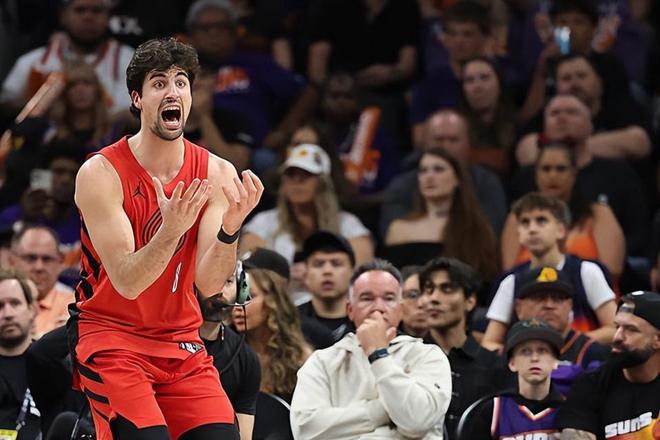 开拓者锋线球星：亨德森的进步非常明显，我们和马刺都缺乏经验