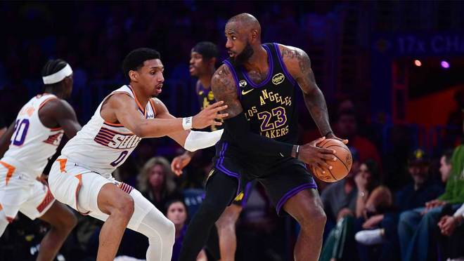 返老还童,湖人队詹姆斯揭秘东契奇和里夫斯受伤后重返巅峰的秘诀