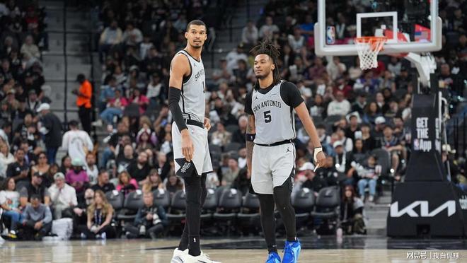 旧话重提！文班亚马评价阿夫迪亚言论翻红，季后赛火药味拉满