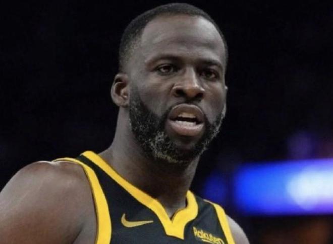 Shams：追梦格林昨日赛前热身狂吐，更衣室后面场边遍地都是