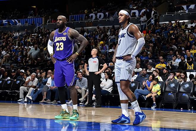 简直是被湖人各种打爆!魔术绝对核心的表现又开始毒瘤化了?