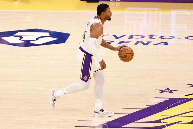 湖人53胜收官却连折双核，Smart 10助攻填坑：「这就是签他的原因」