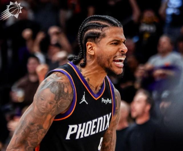 无奈空砍，杰伦-格林29中14取35分5板2助1帽