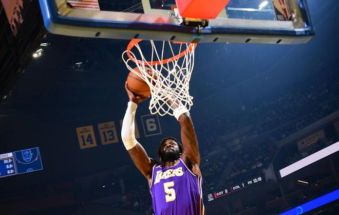 12胜1负定律上线！湖人27岁2米13状元觉醒：轰21+5当詹皇绝配