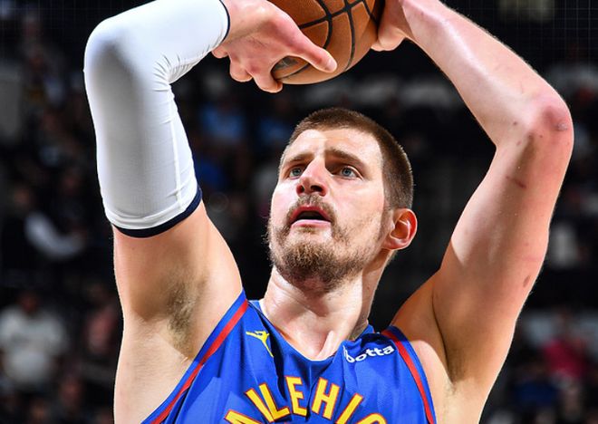 追到1-1！华子30+10森林狼19分逆转掘金 约基奇24+15+8穆雷30分