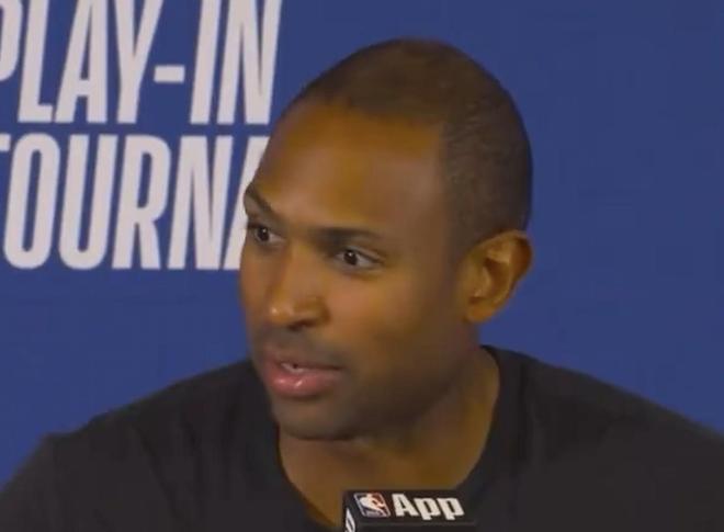 霍福德：谁都不想站在库里的对立面，他会给对手带来恐惧感