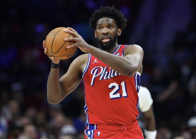 东部最新排名！76人掉队，骑士首轮对手变了，三大鱼腩冲状元签