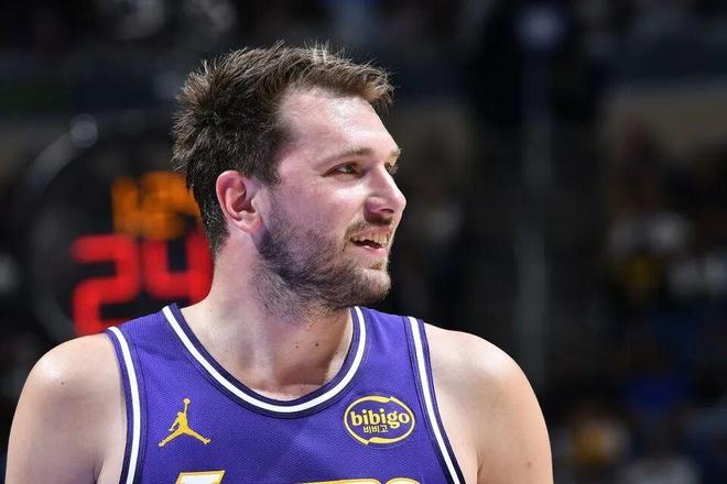 1技犯=27万美元!东77你快闭嘴吧,再说话一台保时捷911没了