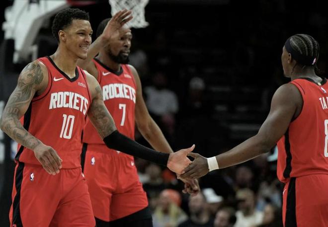 火箭队常规赛数据：52胜30负西部第五，场均47.9篮板联盟第一