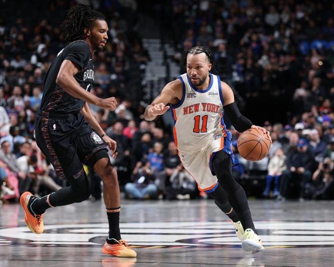 纽约德比14连胜!尼克斯送篮网6连败 唐斯26+15布伦森17+8